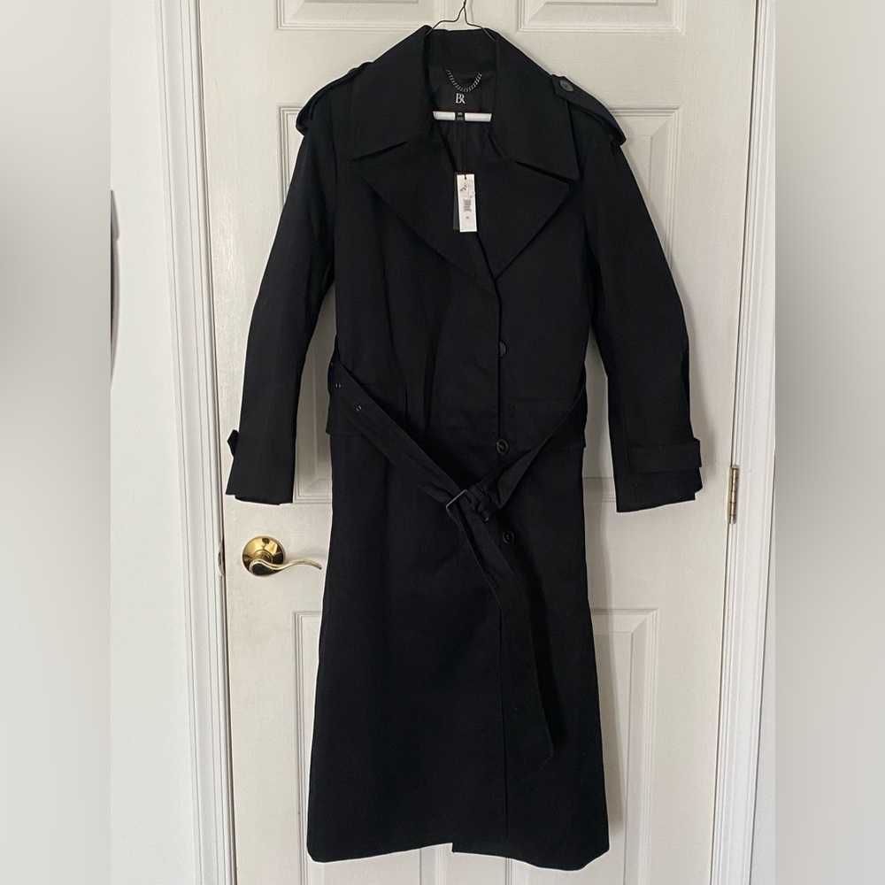 Banana Republic black trench coat. Water resistant. Size XS